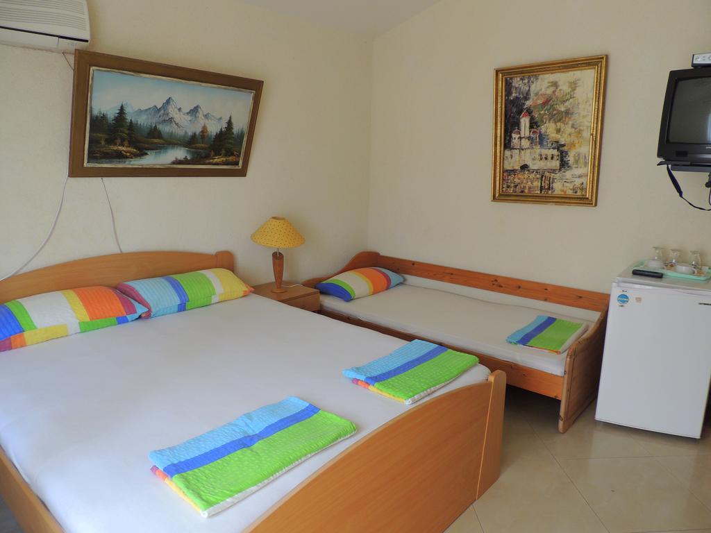 Rooms Villa Desa Будва Номер фото